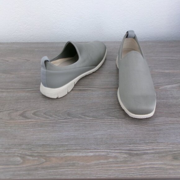 Trotters ULTIMA Slip On Sneakers Sage Grey Arch Support 8 Leather Stretch Fabric - Picture 2 of 15